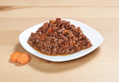 Vitakraft Poésie szószos macskaeledel marhával és sárgarépával alutálkában