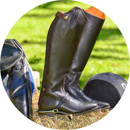 Lovasfelszerelés ápolása