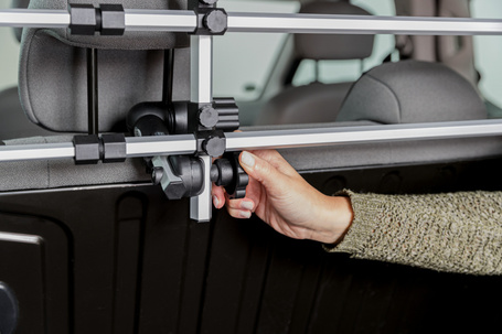 Trixie alumínium térelválasztó rács autóba