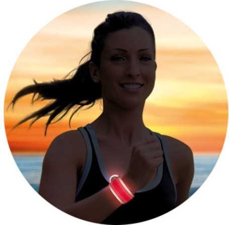 Ruházat és kiegészítők gazdiknak