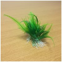 Látványos akváriumi műnövény zöld levelekkel és fehér gyökérzettel (8206) #3