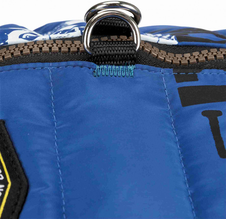 Trixie Saint-Malo szélvédő kutyadzseki kék színben, beépített hámmal, menő felirattal