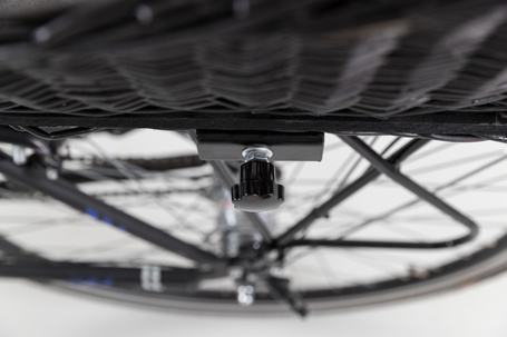 Trixie fekete kosár ráccsal kerékpárra