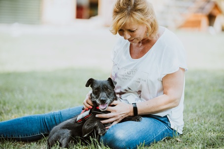 Sally, 7 éves, 34 cm magas, szuka