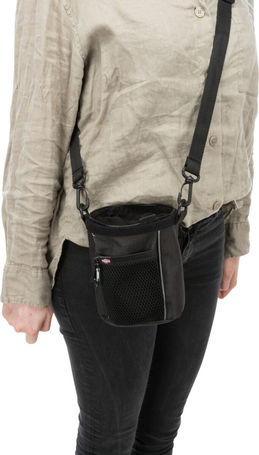 Trixie Snack Bag Multi Twist jutalomfalat tartó táska vállpánttal