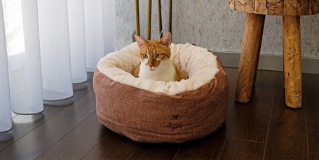 Agui Snuggle Bed szuperpuha kutya / macska ágy - Terracota