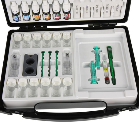 JBL ProAquaTest Lab - Komplett édesvízi laborkészlet (13 teszt) akvaristáknak