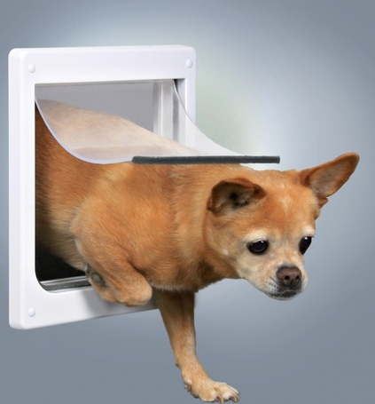 Trixie kutyaajtó rugalmas lengőajtóval