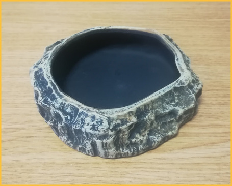 Terráriumi peremes etető tálka hüllőknek