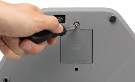 Trixie TX4+1 programozható automata etető kutyáknak és macskáknak