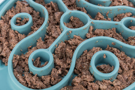 Trixie csúszásmentes evéslassító tál kutyáknak sok rekesszel