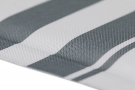 Trixie szürke-fehér csíkos hűsítő matrac kutyáknak | Dizájnos kiegészítő felszerelés a nyári melegben