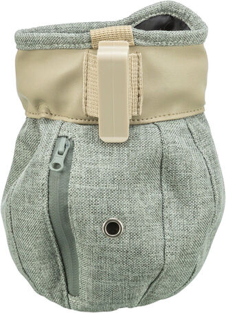 Trixie Goody Bag egykezes használatra tervezett jutalomfalattartó táskácska fényvisszaverő csíkokkal