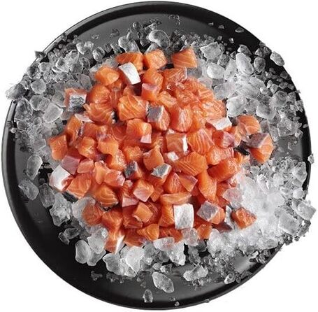 Leonardo Fresh Salmon & Poultry