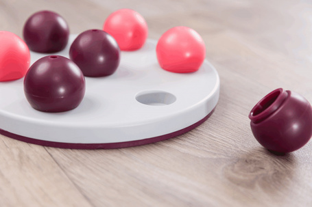 Trixie Solitaire Cat Activity stratégiai játék cicáknak