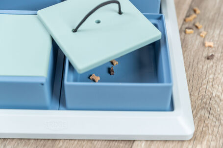 Trixie Dog Activity Poker Box ügyességi játék kutyának