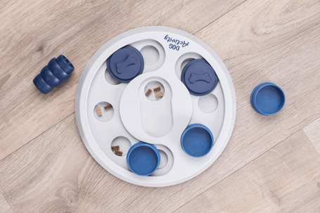 Trixie Flip & Fun ügyességi snackjáték kutyáknak