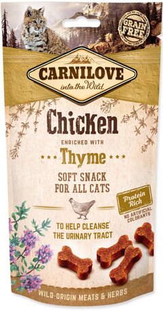 CarniLove Cat Semi Moist Snack csirkével és kakukkfűvel