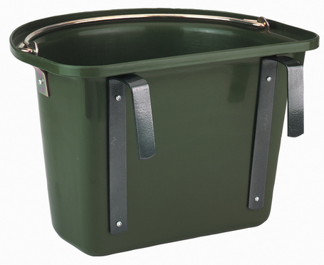 Kerbl lapos hátú etető/itató istálló vödör fém hordfogantyúval és a hátán fém akasztóval