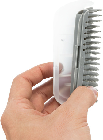 Trixie Corner Massage Bursh For Cats - Falraszerelhető masszírozó kefe macskák részére